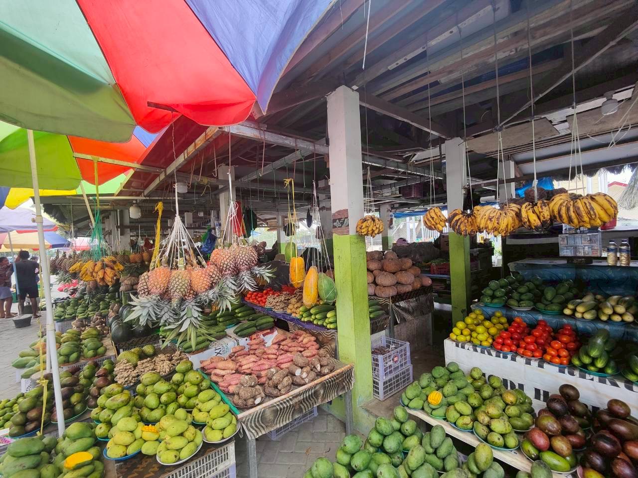 フルーツマーケット